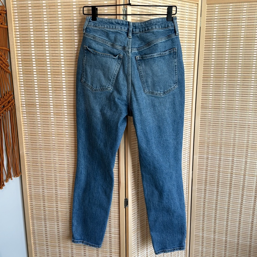 Old Navy High Rise Ripped Jeans - Picture 2 of 3